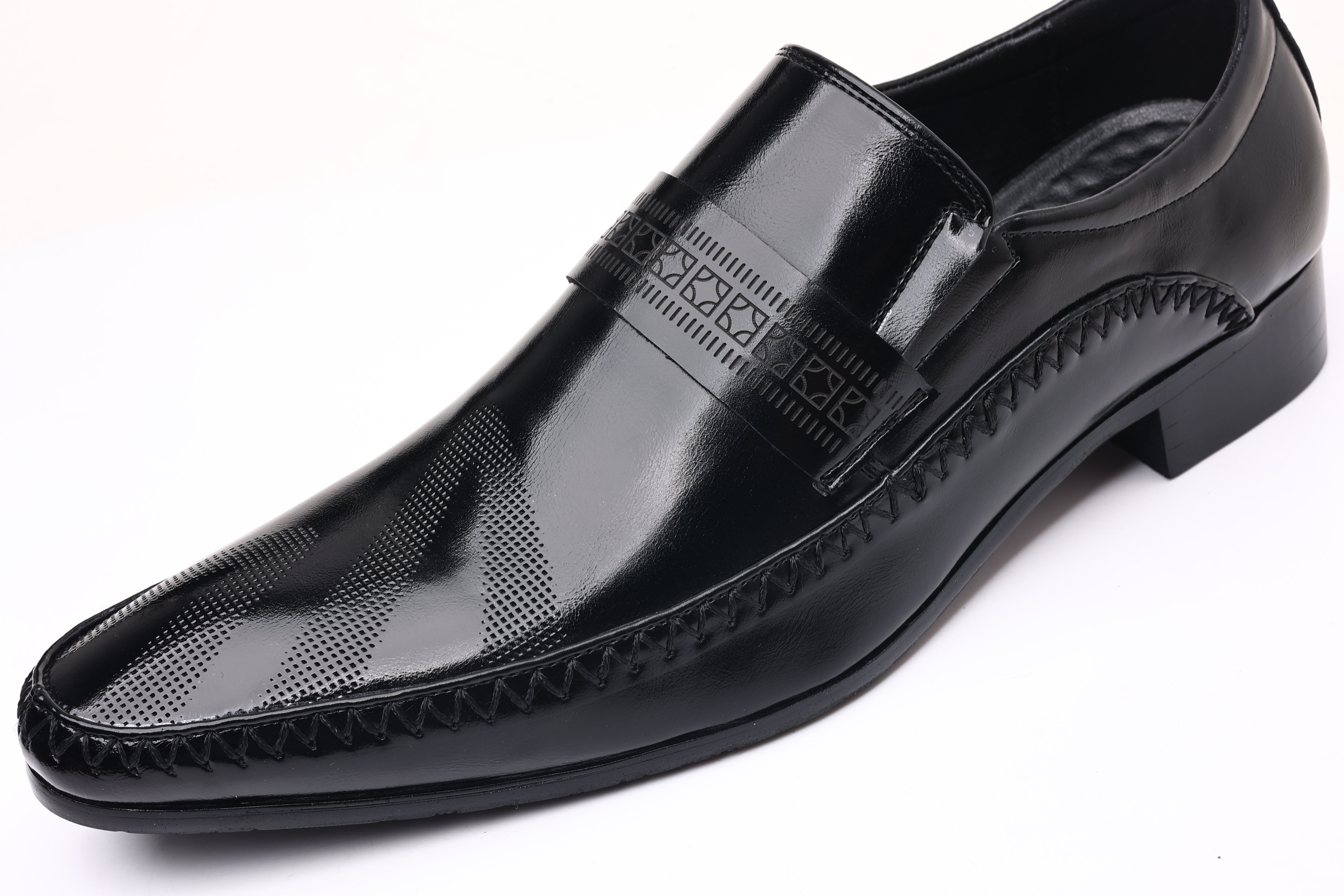 Men's Pointed Moc Toe Leather Shoes