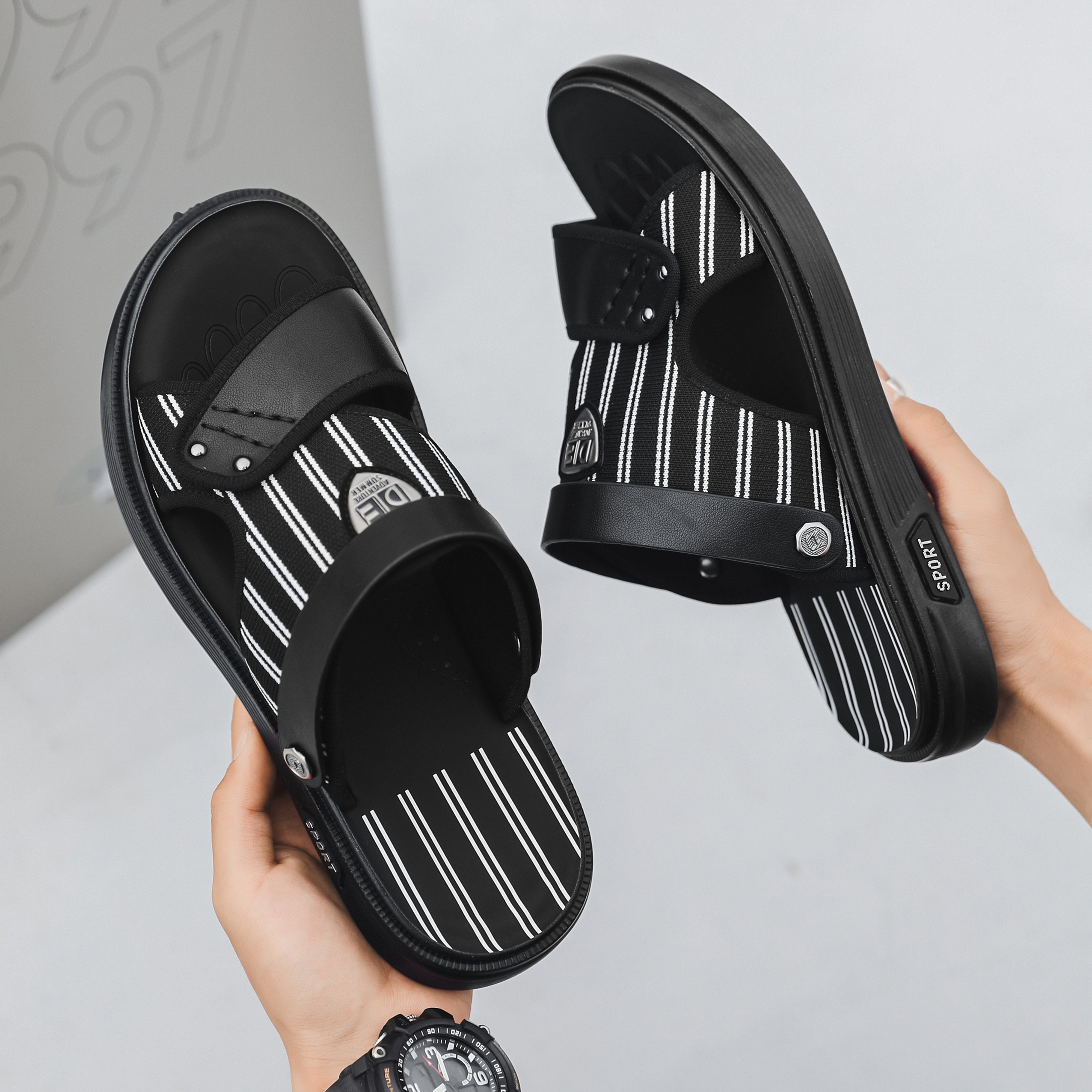 Correa trasera deslizante a rayas para hombre, color negro