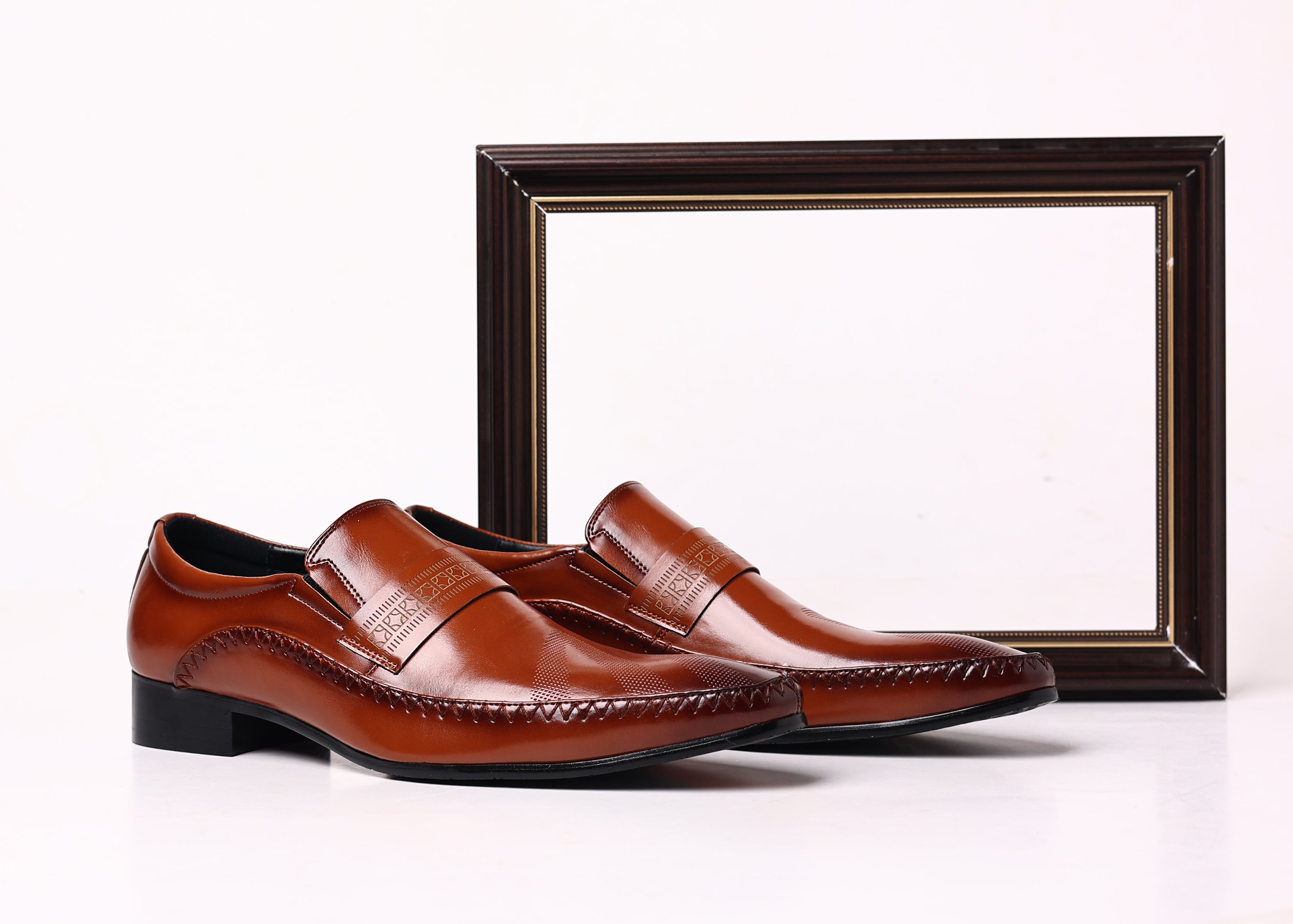 Men's Pointed Moc Toe Leather Shoes
