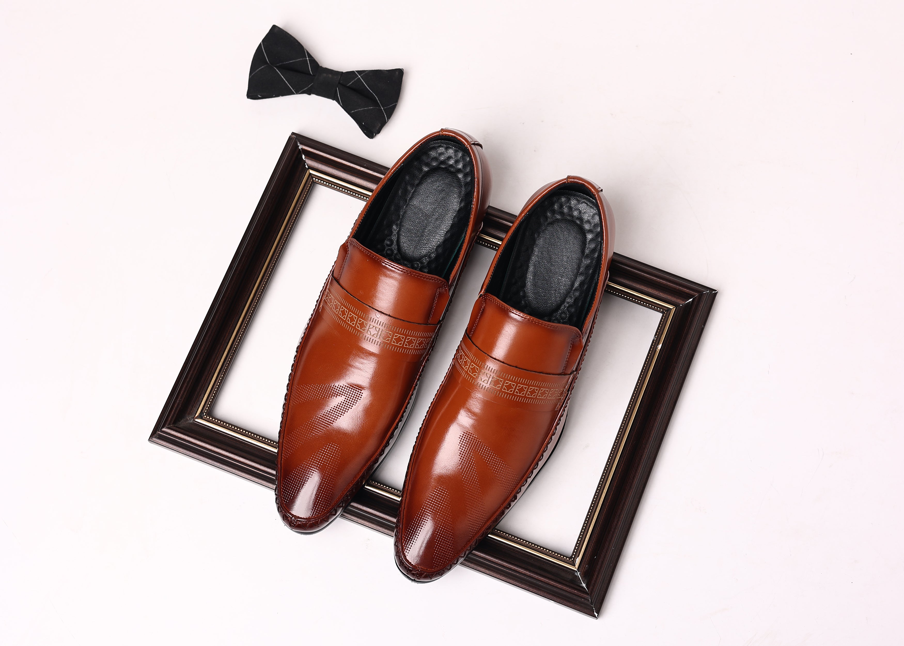 Men's Pointed Moc Toe Leather Shoes