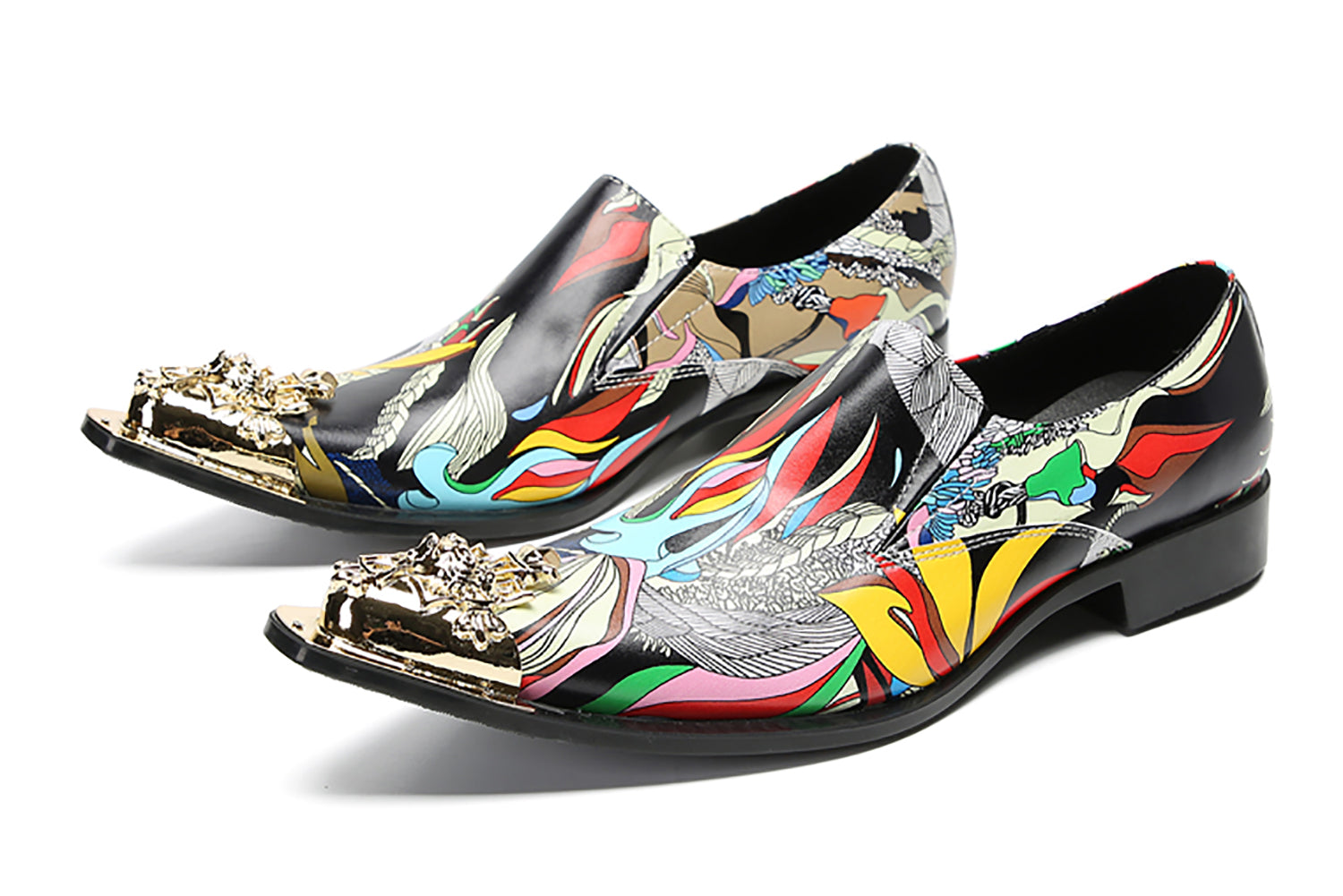Mocasines tipo penny estilo occidental con punta metálica y grafiti para hombre