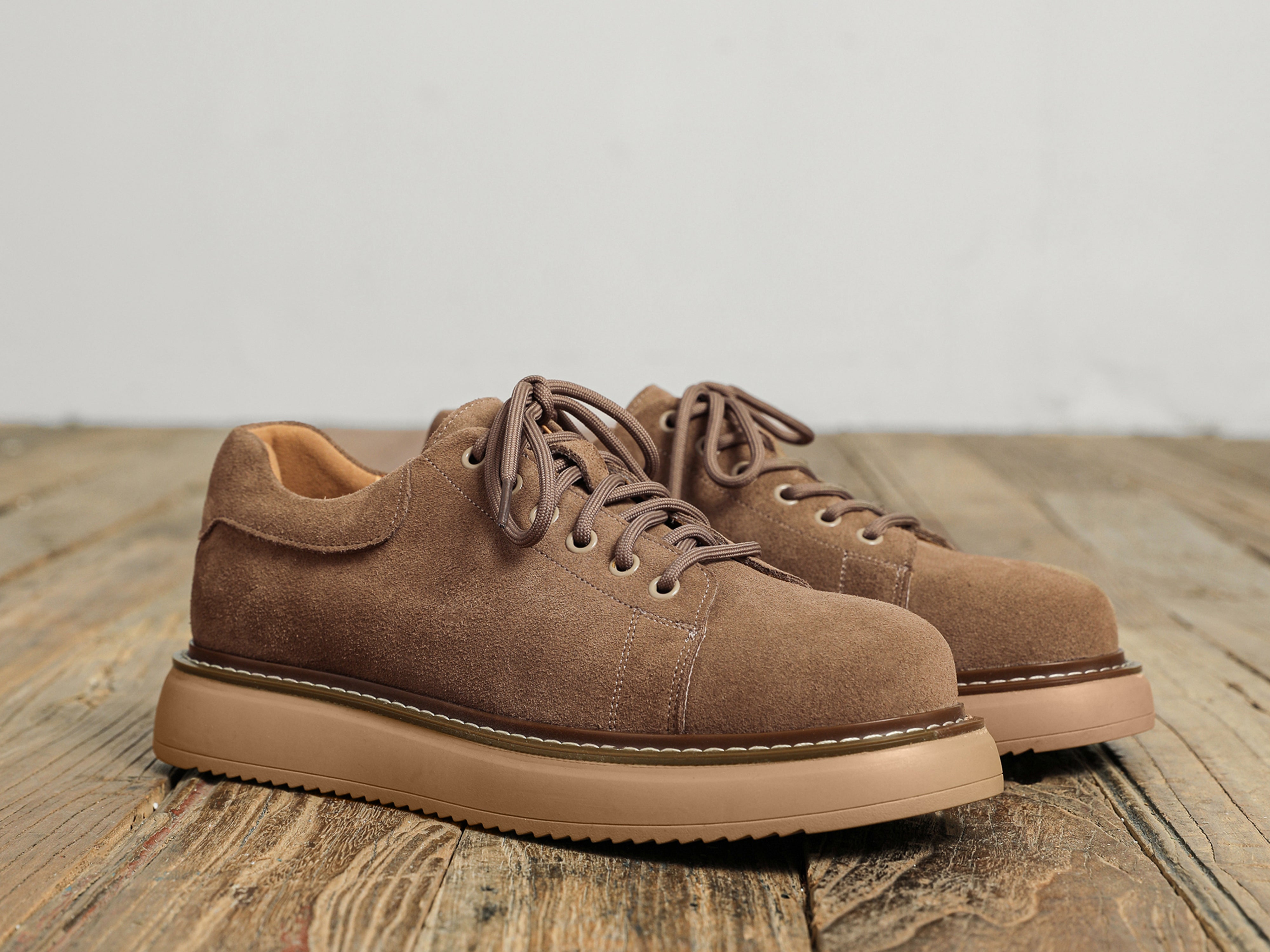 Zapatillas skate gruesas de ante para hombre