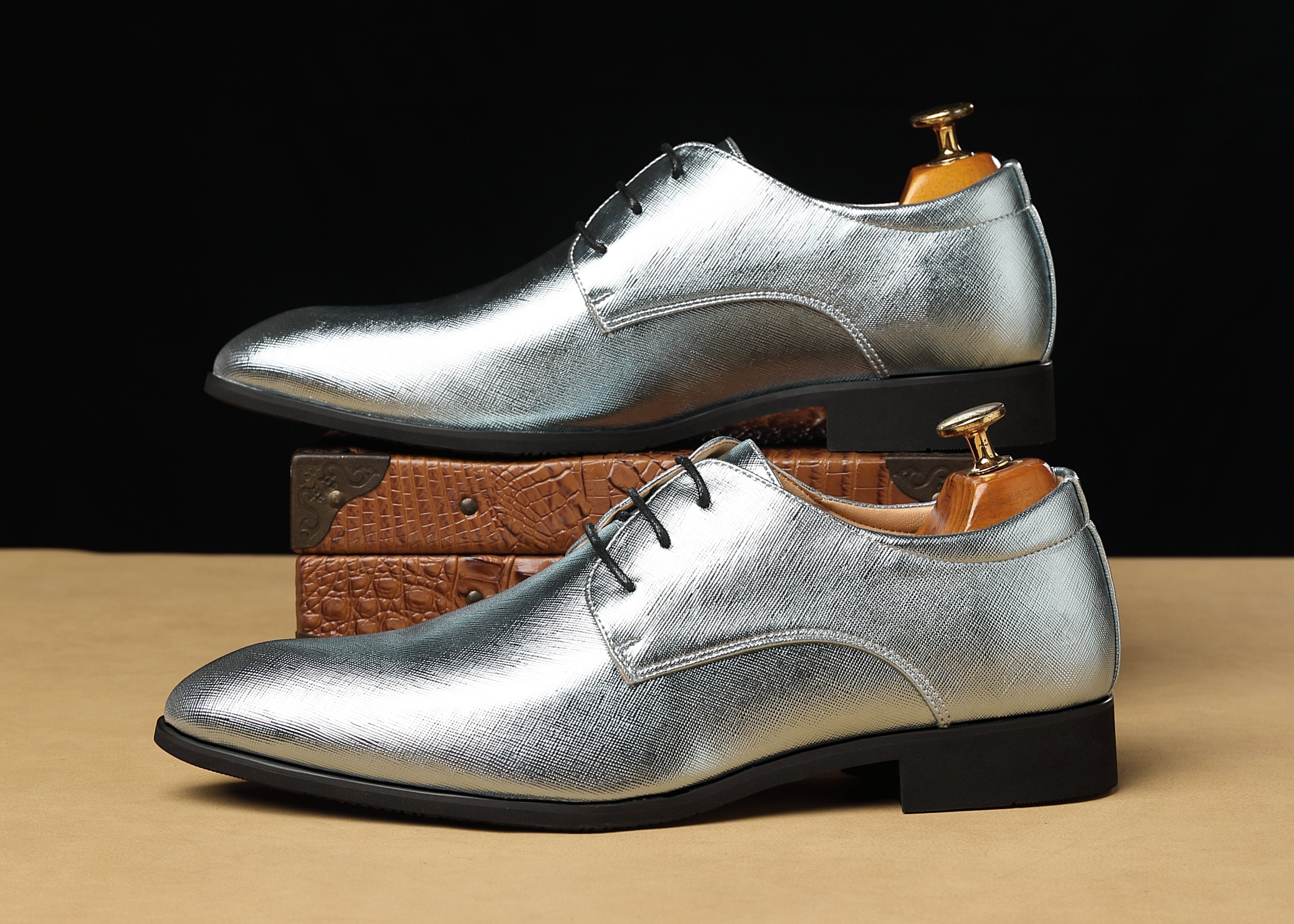 Men's Plain Matte Leather Derby Shoes