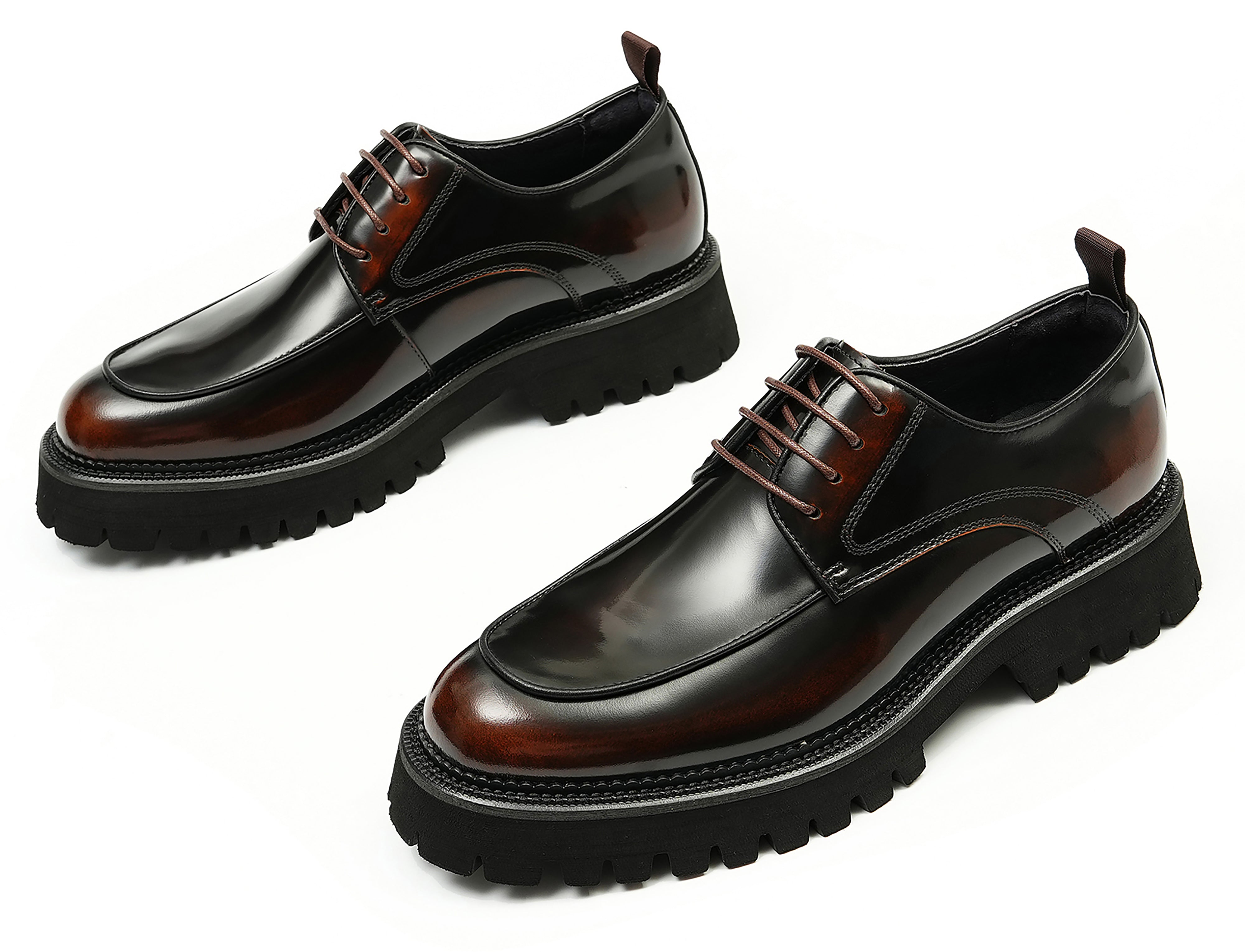 Vestido clásico para hombre Derby de charol