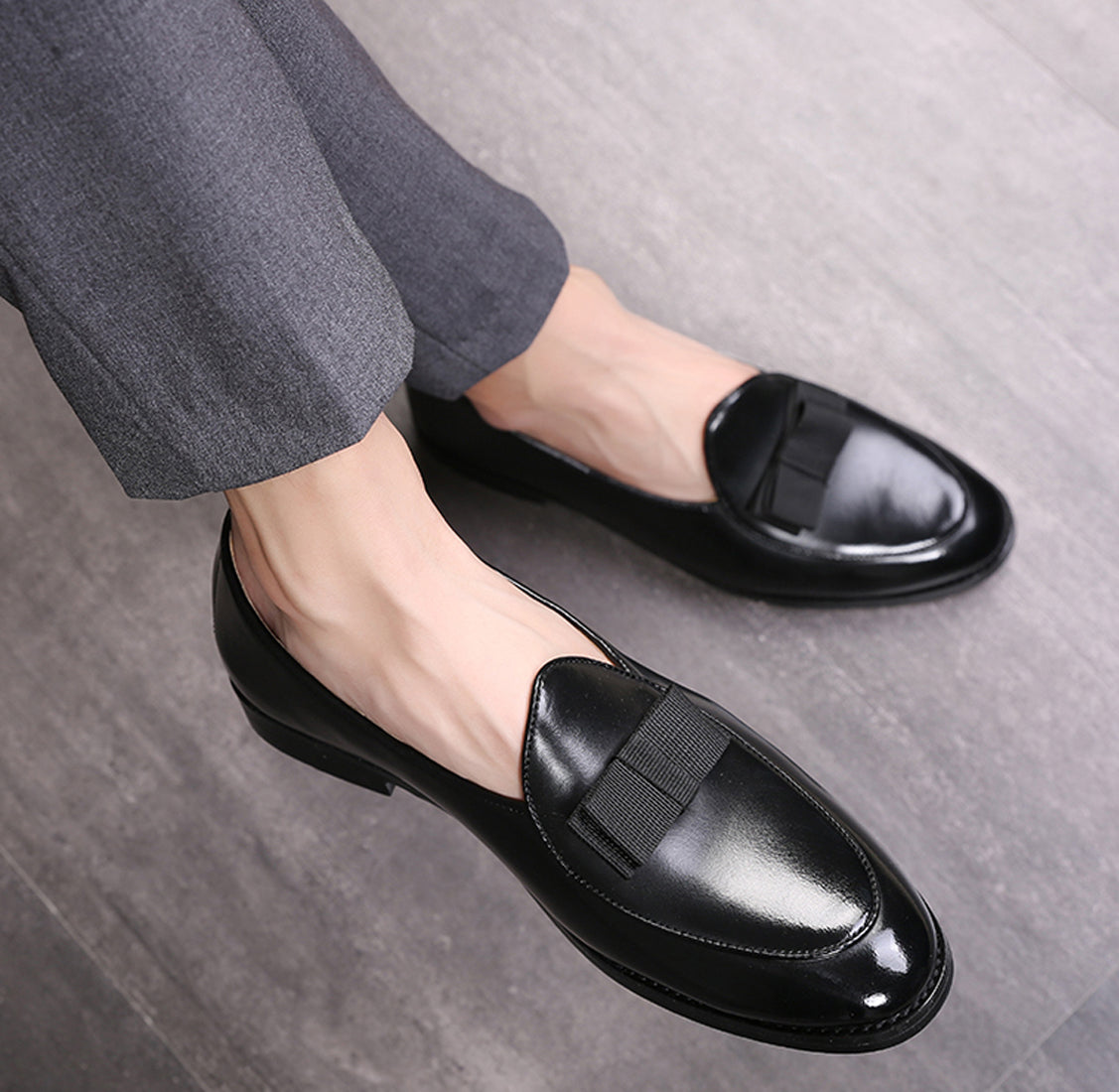 Men's Leather Bow Loafers