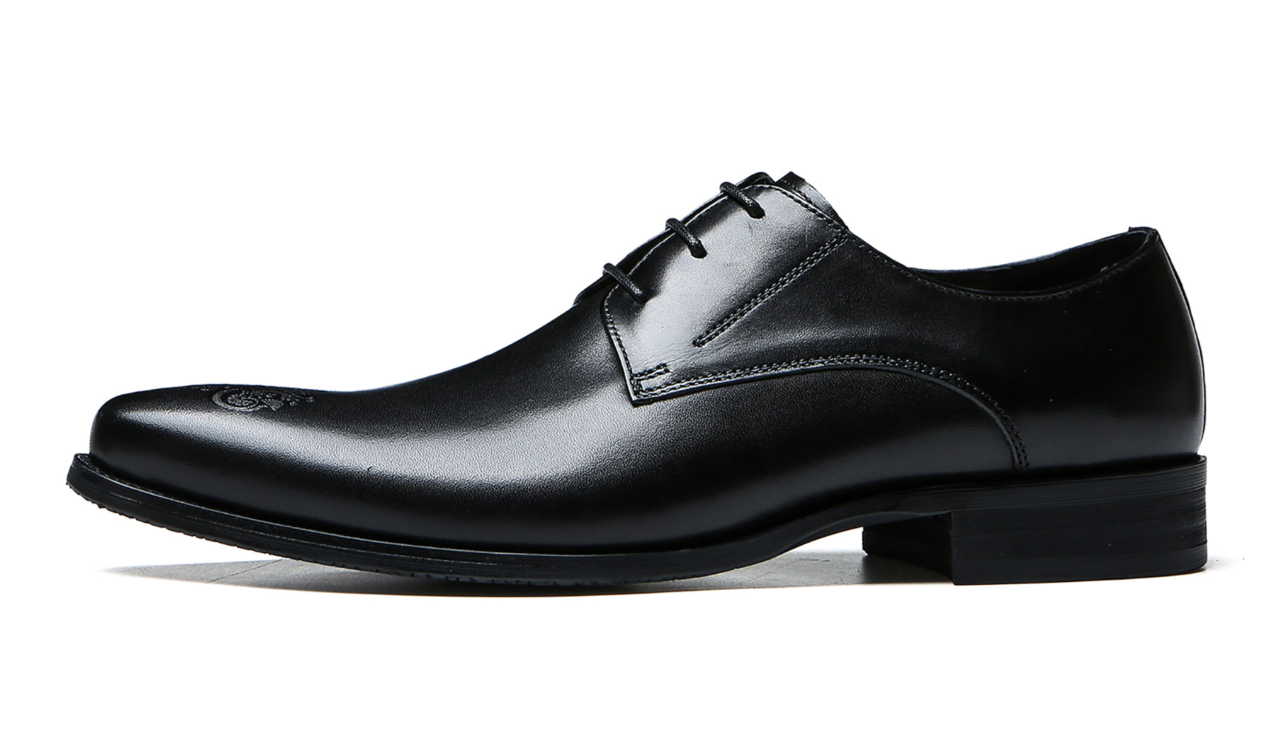 Derby de cuero cómodo Brogues para hombre 