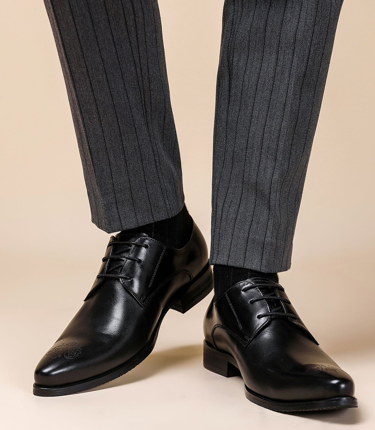 Derby de cuero cómodo Brogues para hombre 