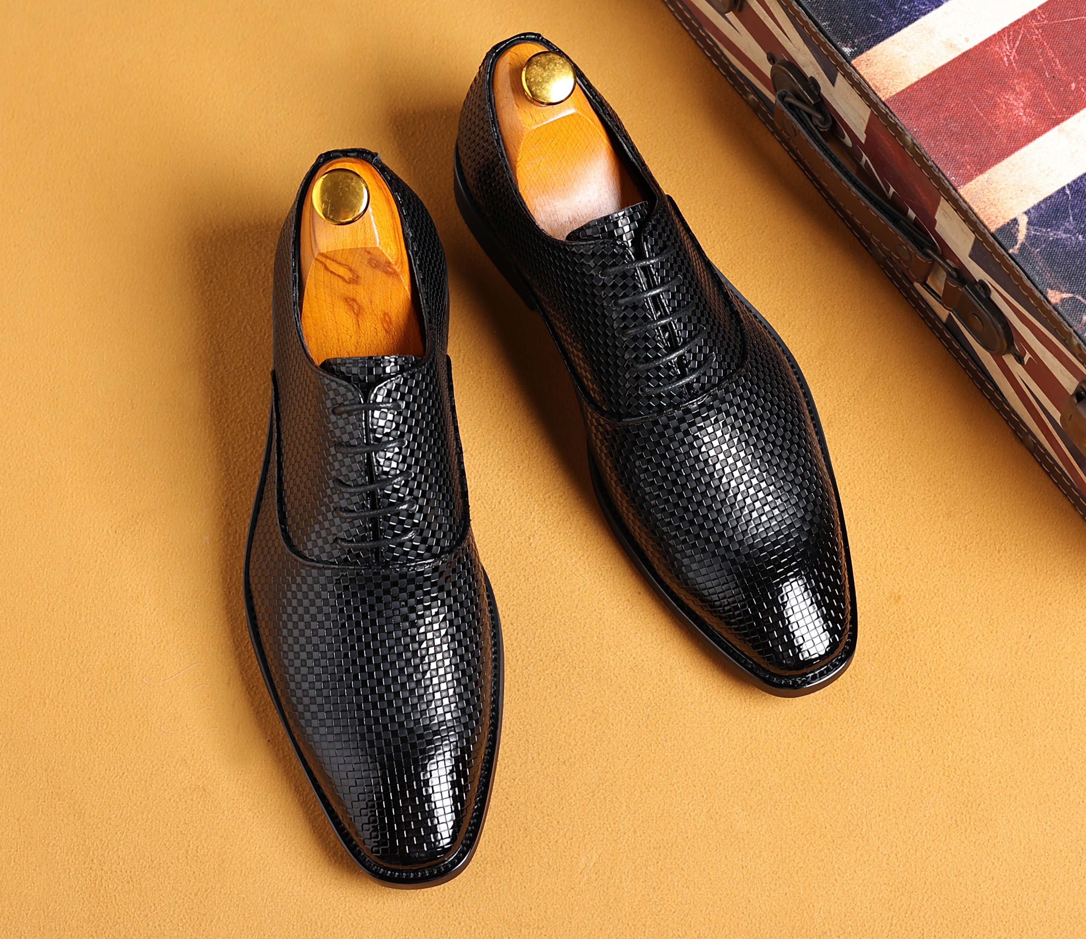 Zapatos Oxford lisos a cuadros para hombre