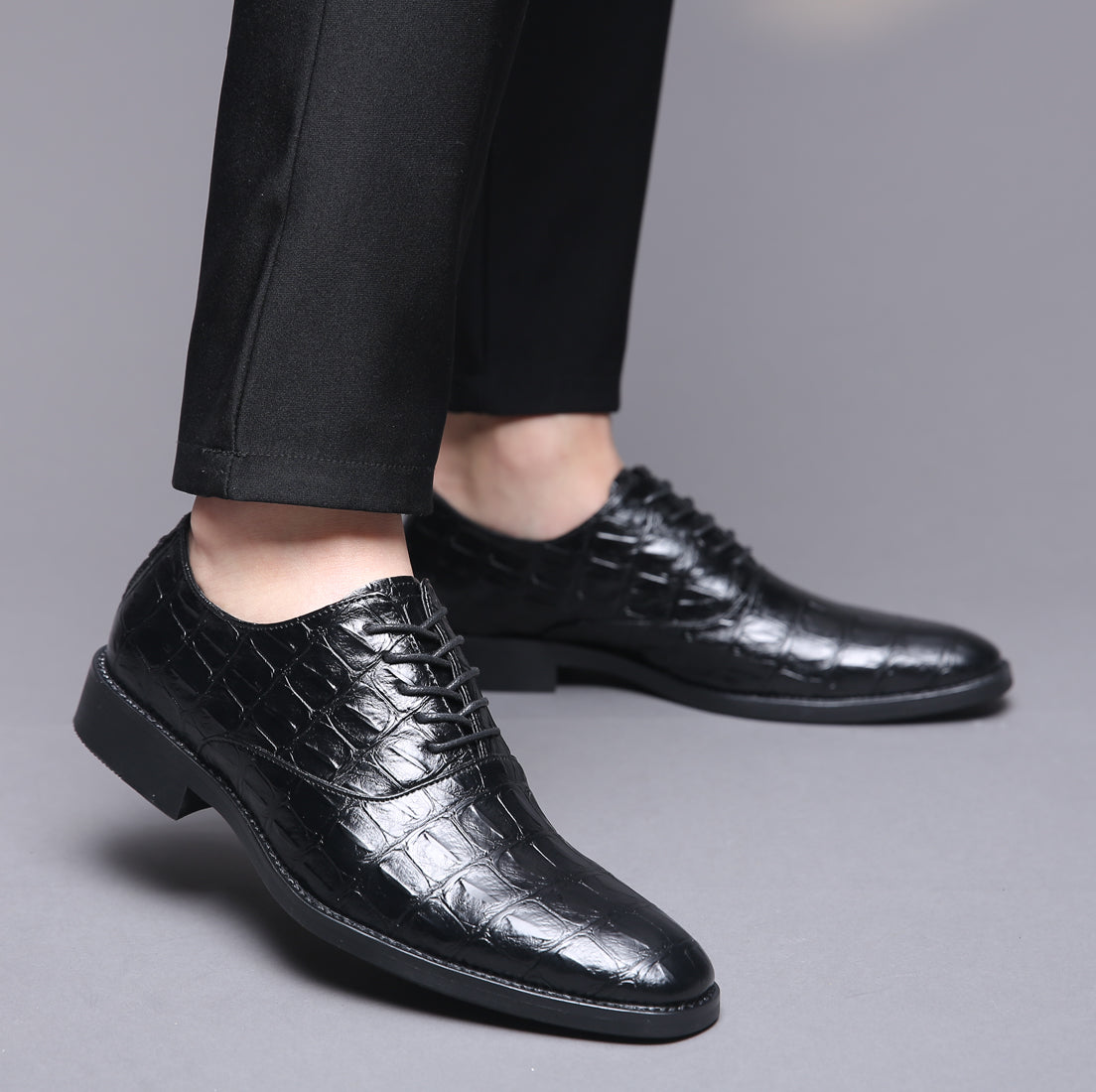 Men's Classic Alligator Shiny Oxfords