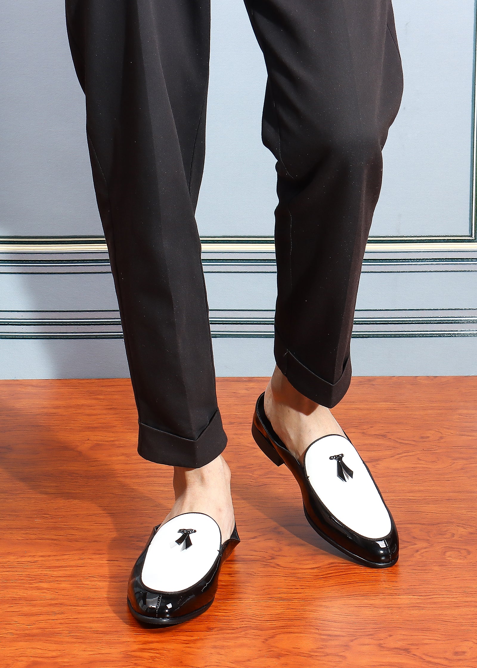 Mules abiertos de cuero sin cordones para hombre 