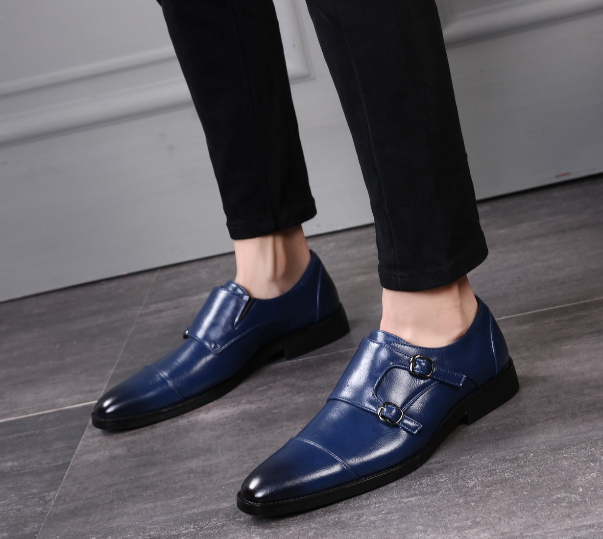 Mocasines con puntera y tira tipo monje para hombre