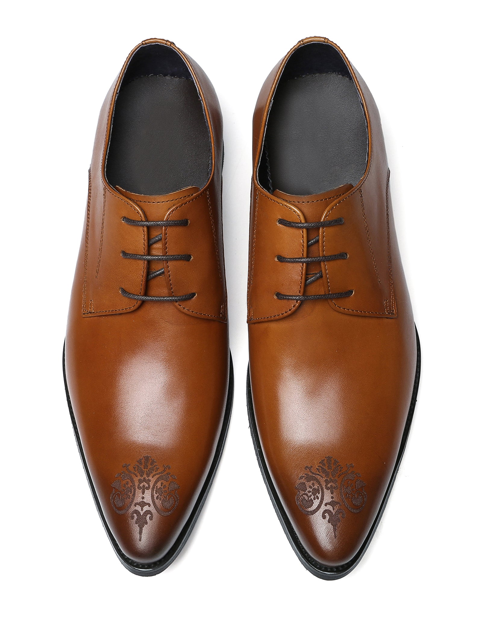 Derby de cuero cómodo Brogues para hombre 