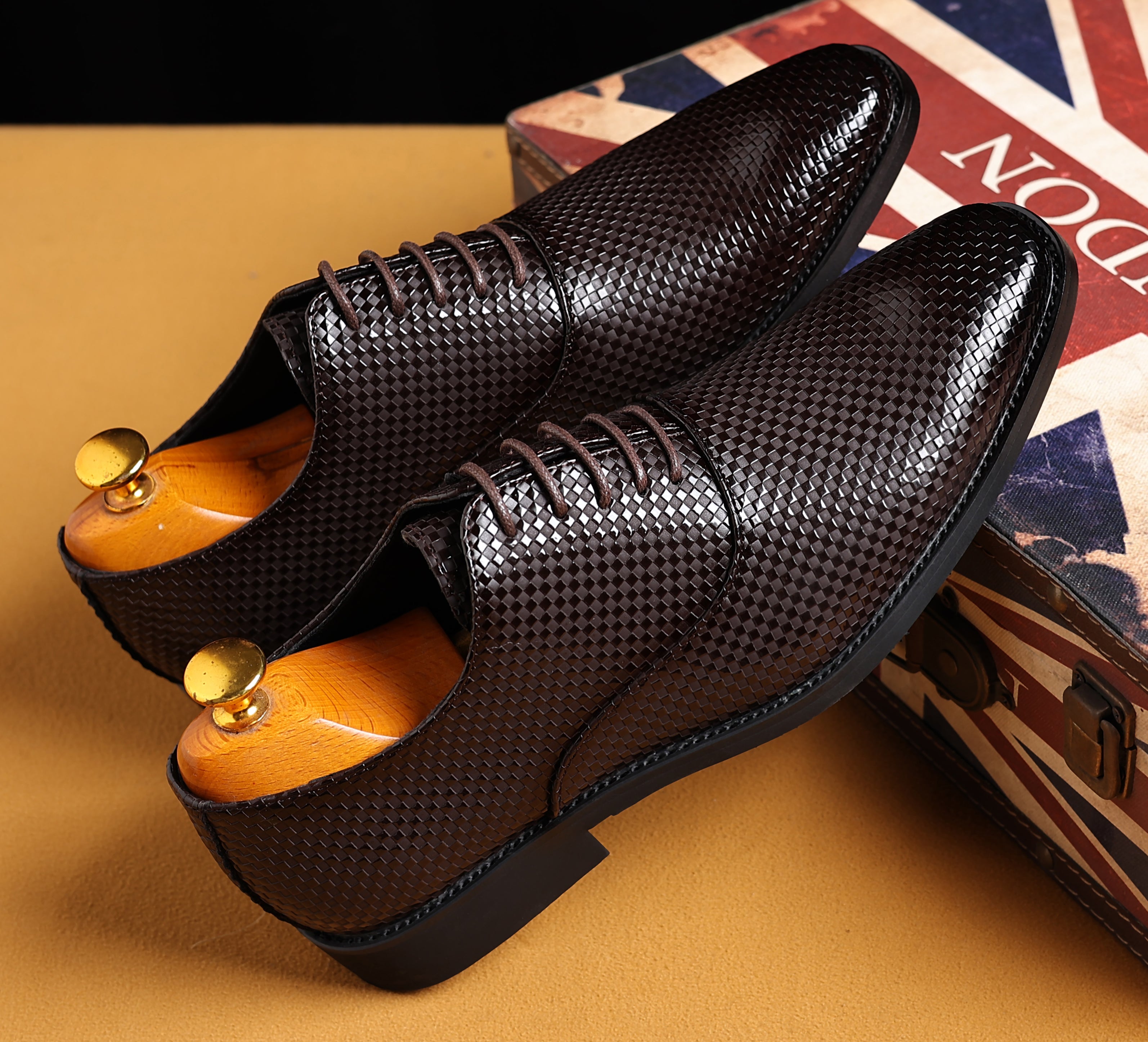 Zapatos Oxford lisos a cuadros para hombre