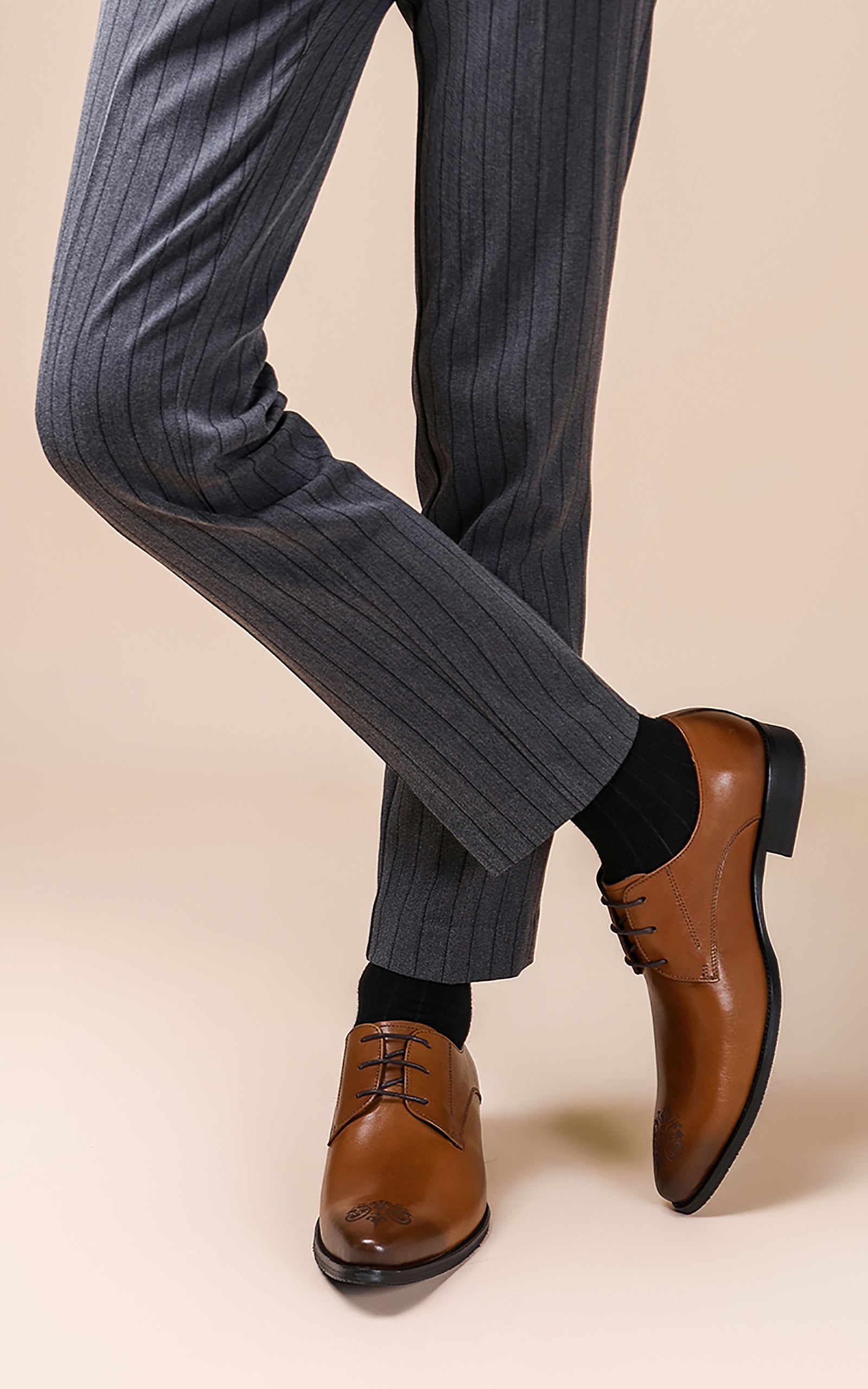 Derby de cuero cómodo Brogues para hombre 