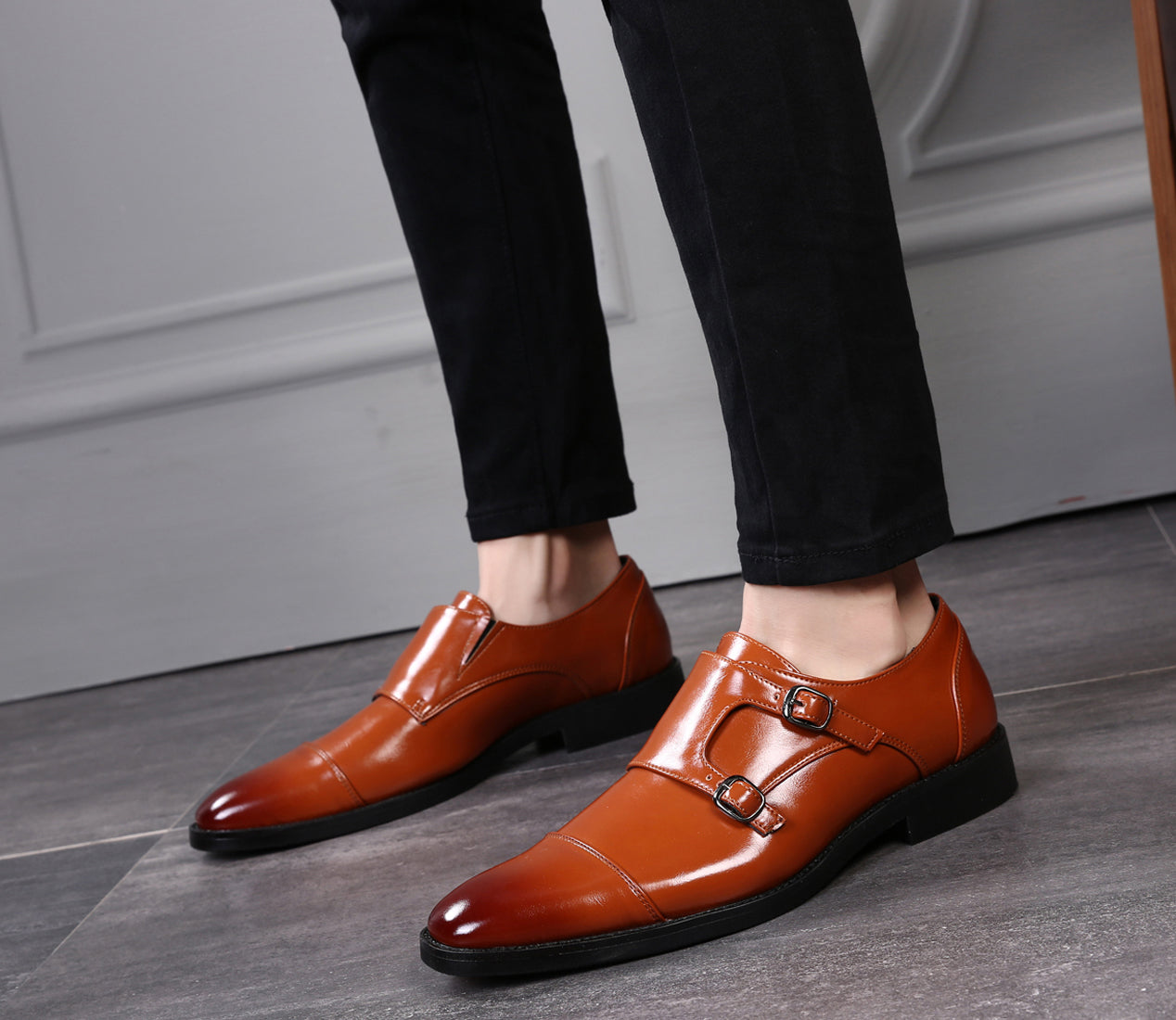 Mocasines con puntera y tira tipo monje para hombre