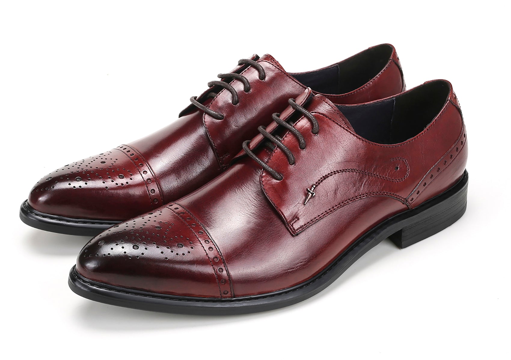 Derby de cuero con punta puntiaguda para hombre