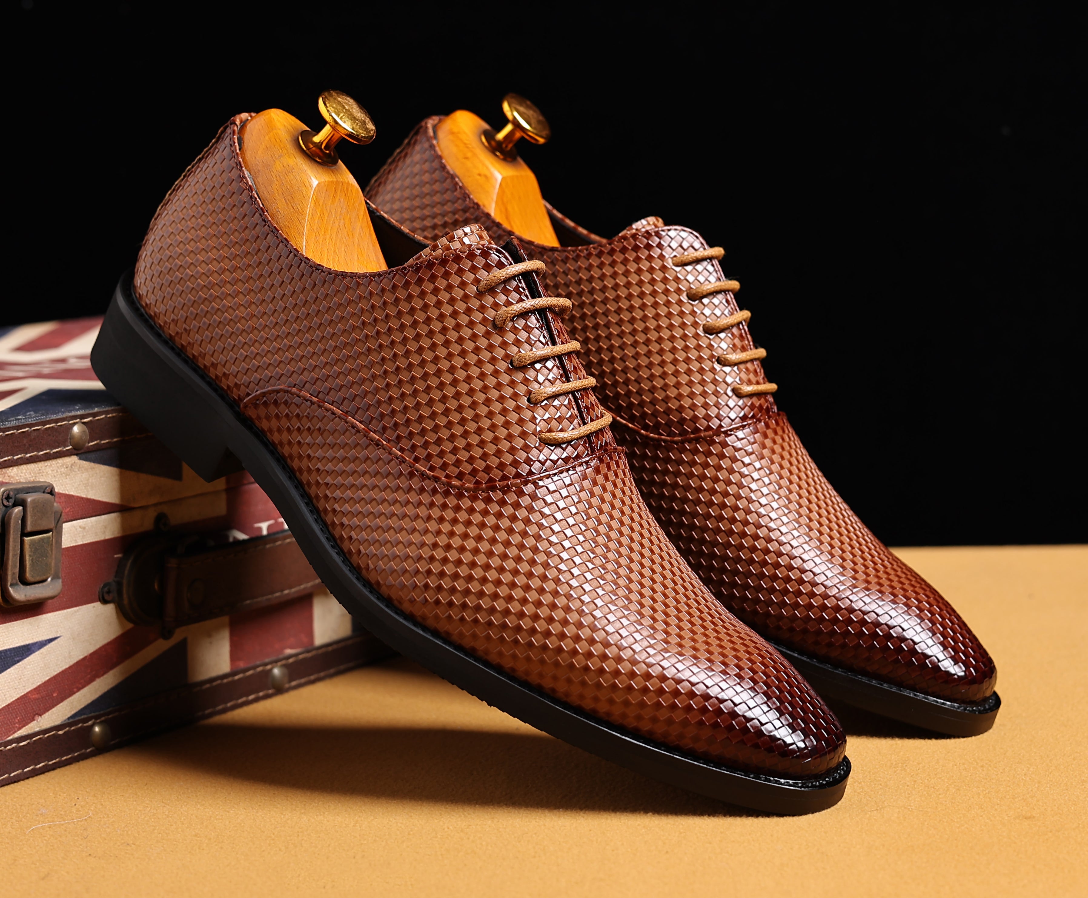 Zapatos Oxford lisos a cuadros para hombre