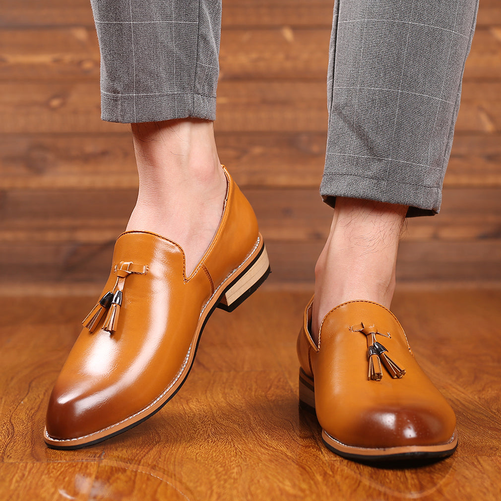 Mocasines clásicos con borlas lisas para hombre 