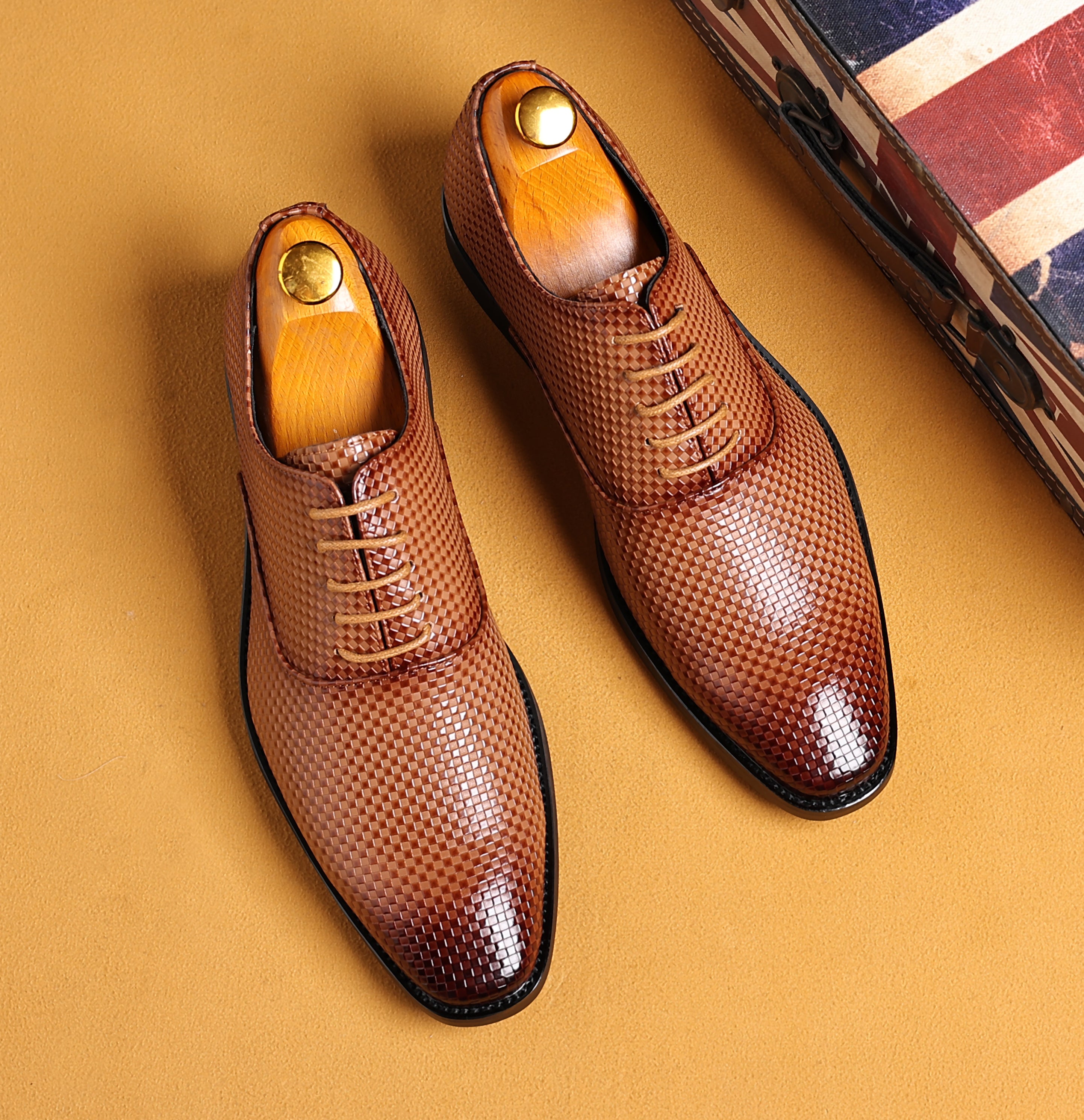 Zapatos Oxford lisos a cuadros para hombre